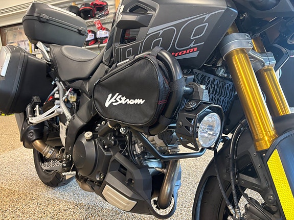 Suzuki V-Storm 1000 6 of 7