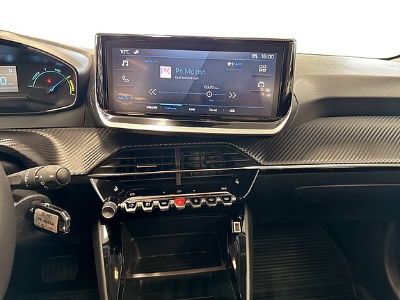 Peugeot 208 9 of 15