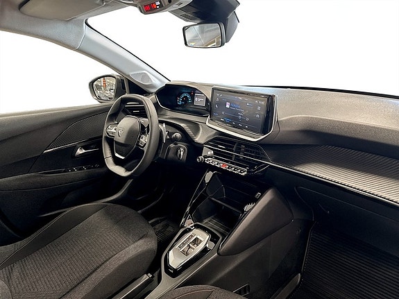 Peugeot 208 11 of 15