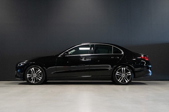 Mercedes-Benz C300 de 2 of 18