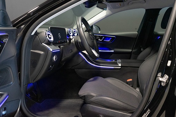 Mercedes-Benz C300 de 11 of 18