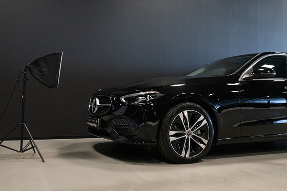 Mercedes-Benz C300 de 6 of 18