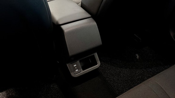 Kia K4 13 of 16