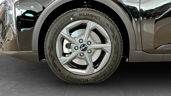 Kia K4 9 of 16