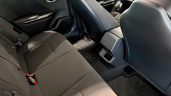 Kia K4 5 of 16