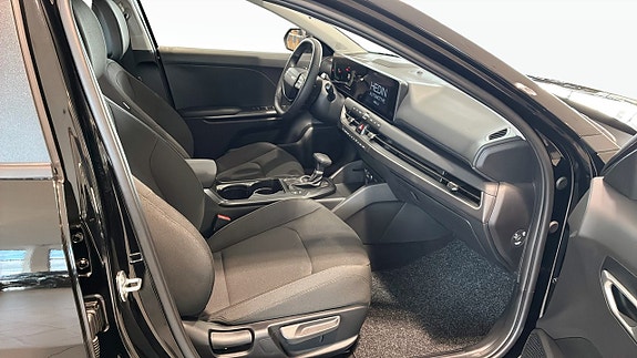 Kia K4 3 of 16