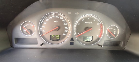 Volvo XC70 8 of 10