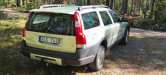 Volvo XC70 3 of 10