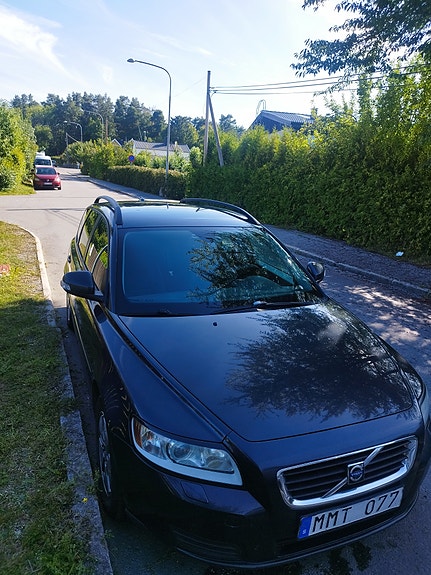 Volvo V50 2 of 4