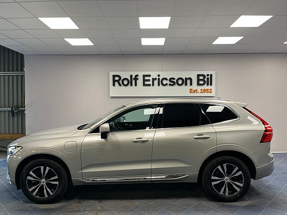 Volvo XC60 2 of 19