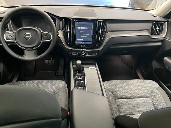 Volvo XC60 12 of 19