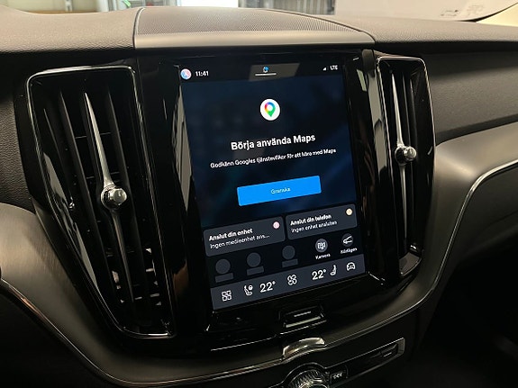Volvo XC60 15 of 19