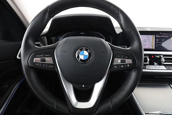 BMW 330e 19 of 30