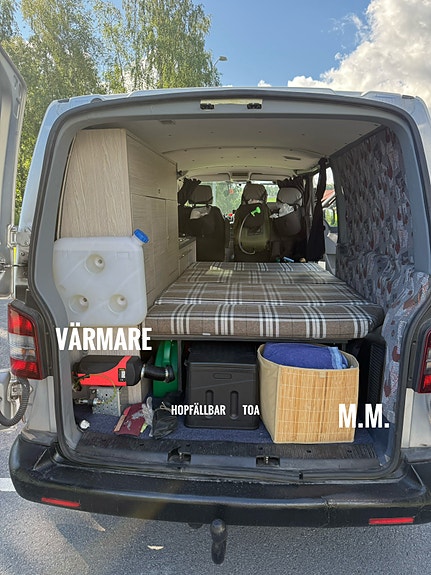 Volkswagen camper 26 of 30
