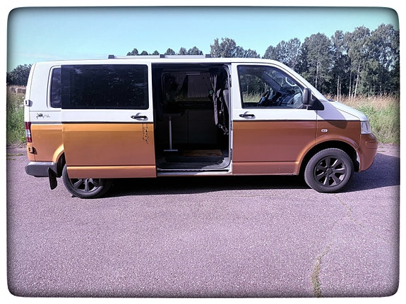 Volkswagen camper 4 of 30