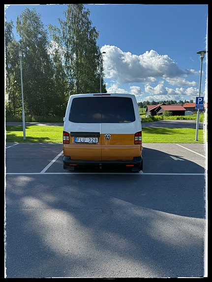 Volkswagen camper 3 of 30