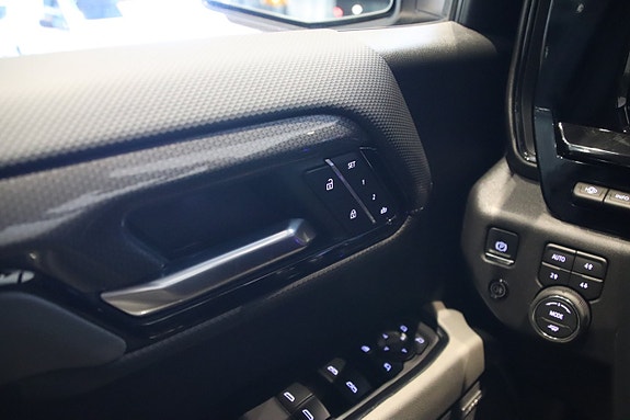 Chevrolet Silverado 1500 20 of 30