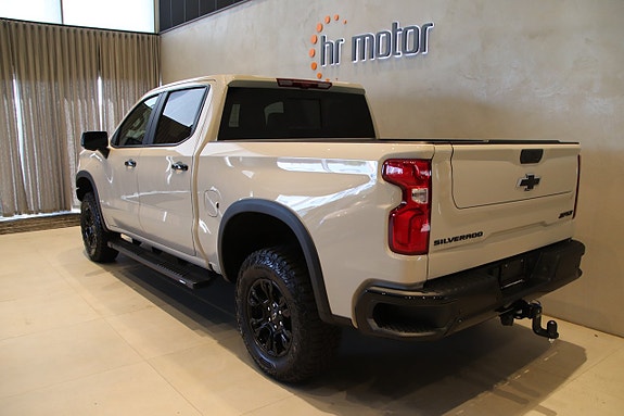 Chevrolet Silverado 1500 4 of 30