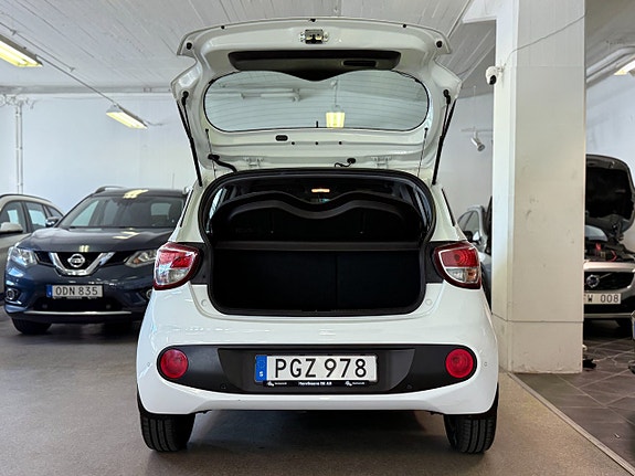 Hyundai i10 8 of 13