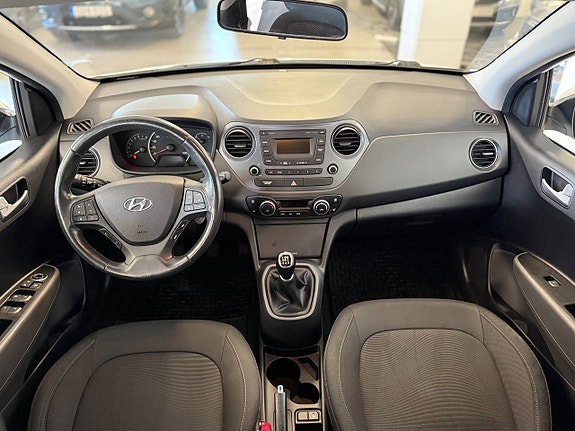 Hyundai i10 10 of 13