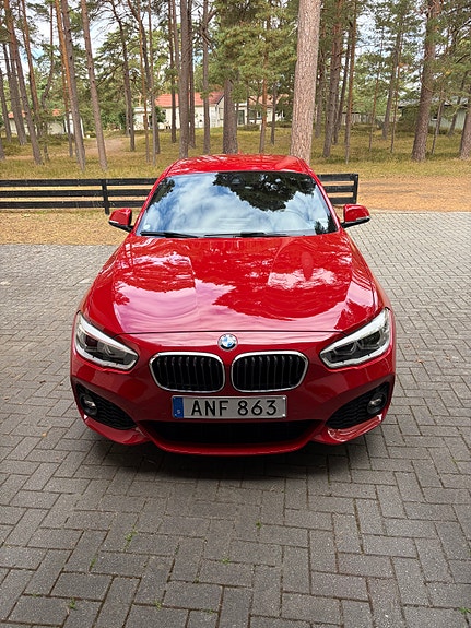 BMW 120d 4 of 10