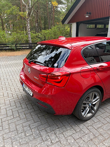 BMW 120d 3 of 10