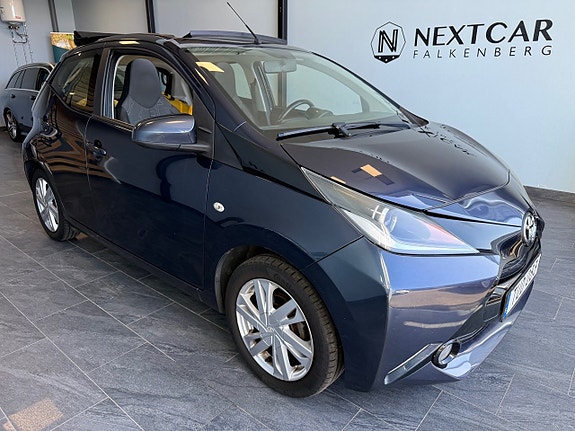 Toyota Aygo 2 of 7