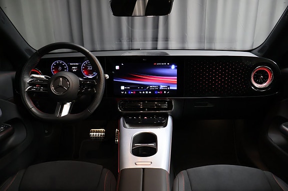 Mercedes-Benz CLA250+ 16 of 28
