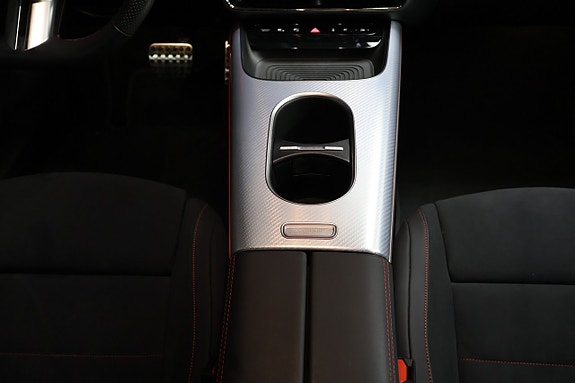 Mercedes-Benz CLA250+ 25 of 28