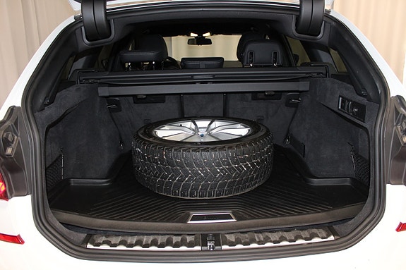 BMW 320d 16 of 30