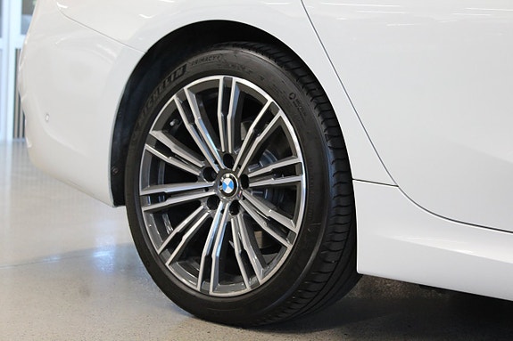 BMW 320d 10 of 30