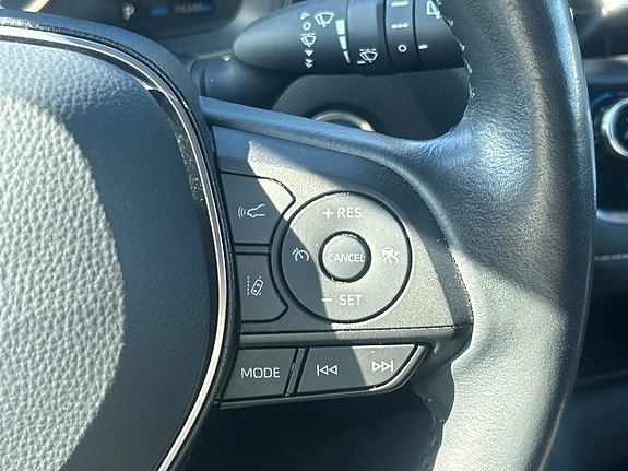Toyota Corolla 17 of 21