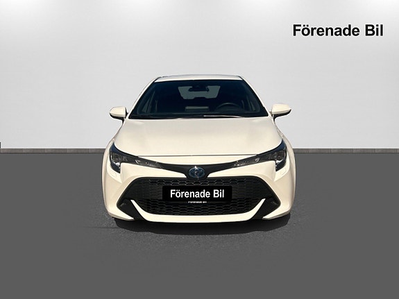 Toyota Corolla 2 of 21