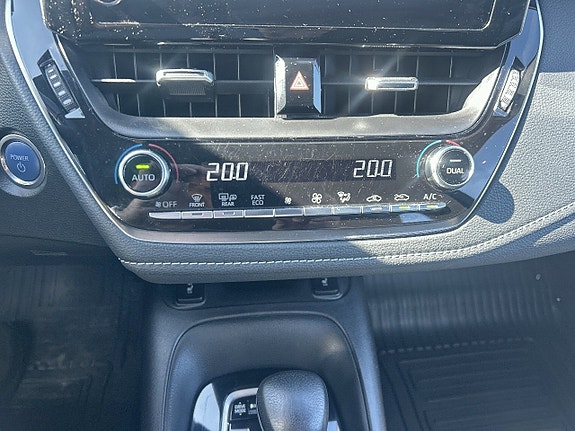 Toyota Corolla 13 of 21