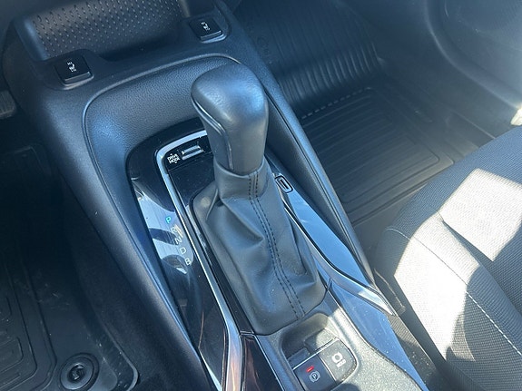 Toyota Corolla 12 of 21