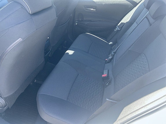 Toyota Corolla 9 of 21