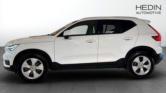 Volvo XC40 6 of 12