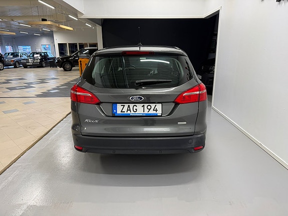 Ford Focus 5 of 15