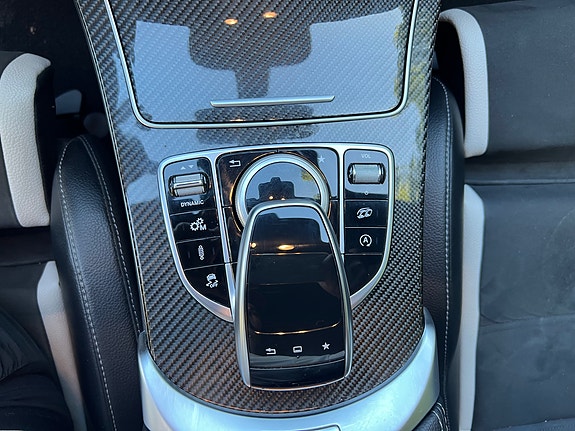 Mercedes-Benz C63 12 of 19