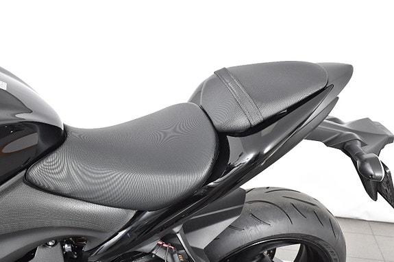 Suzuki GSX-S1000F ABS Nyservad 9 of 18