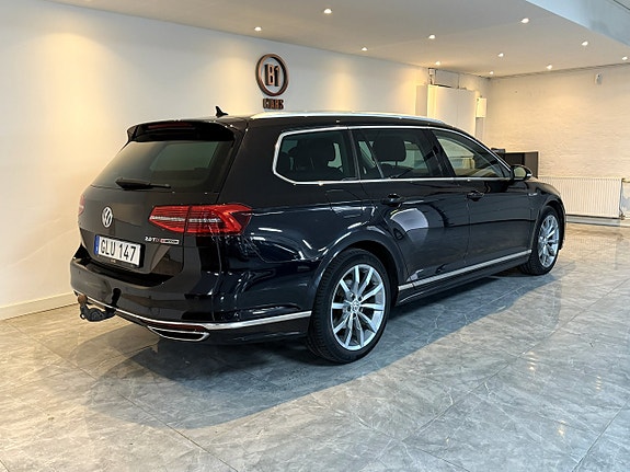 Volkswagen Passat 4 of 22