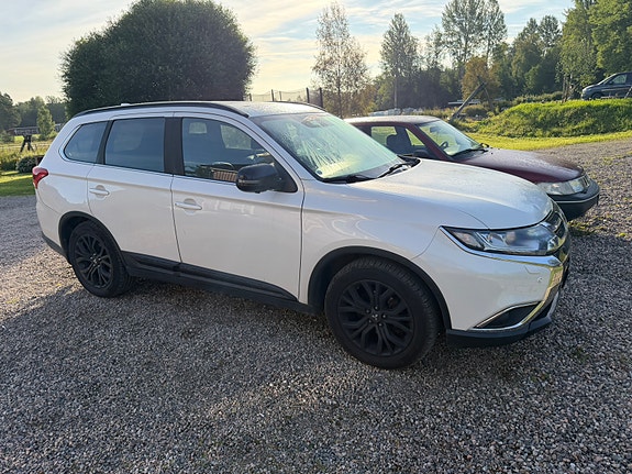 Mitsubishi Outlander 4 of 5