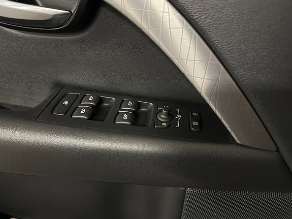 Volvo XC70 9 of 12