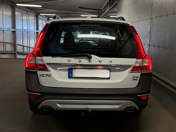 Volvo XC70 4 of 12