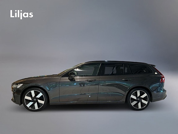 Volvo V60 3 of 15
