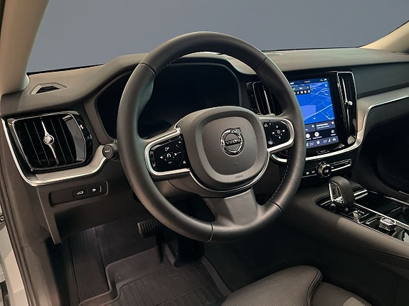 Volvo V60 5 of 15