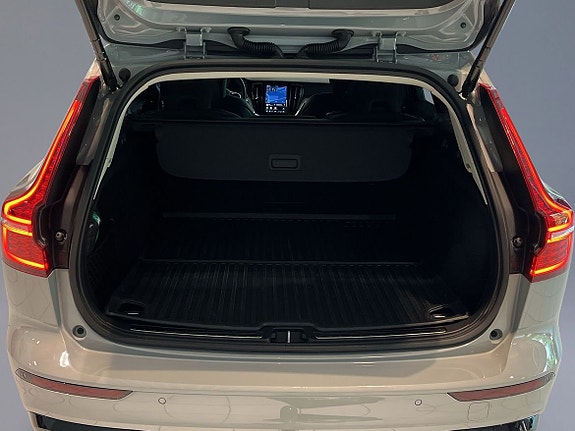 Volvo V60 9 of 15