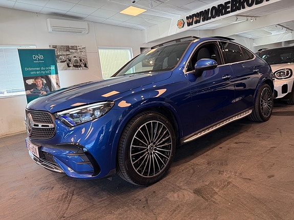 Mercedes-Benz GLC300 de 2 of 30