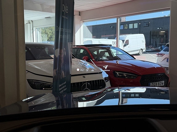 Mercedes-Benz GLC300 de 21 of 30