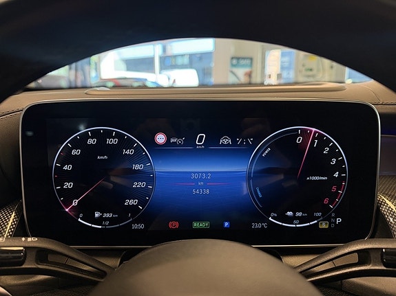 Mercedes-Benz GLC300 de 11 of 30
